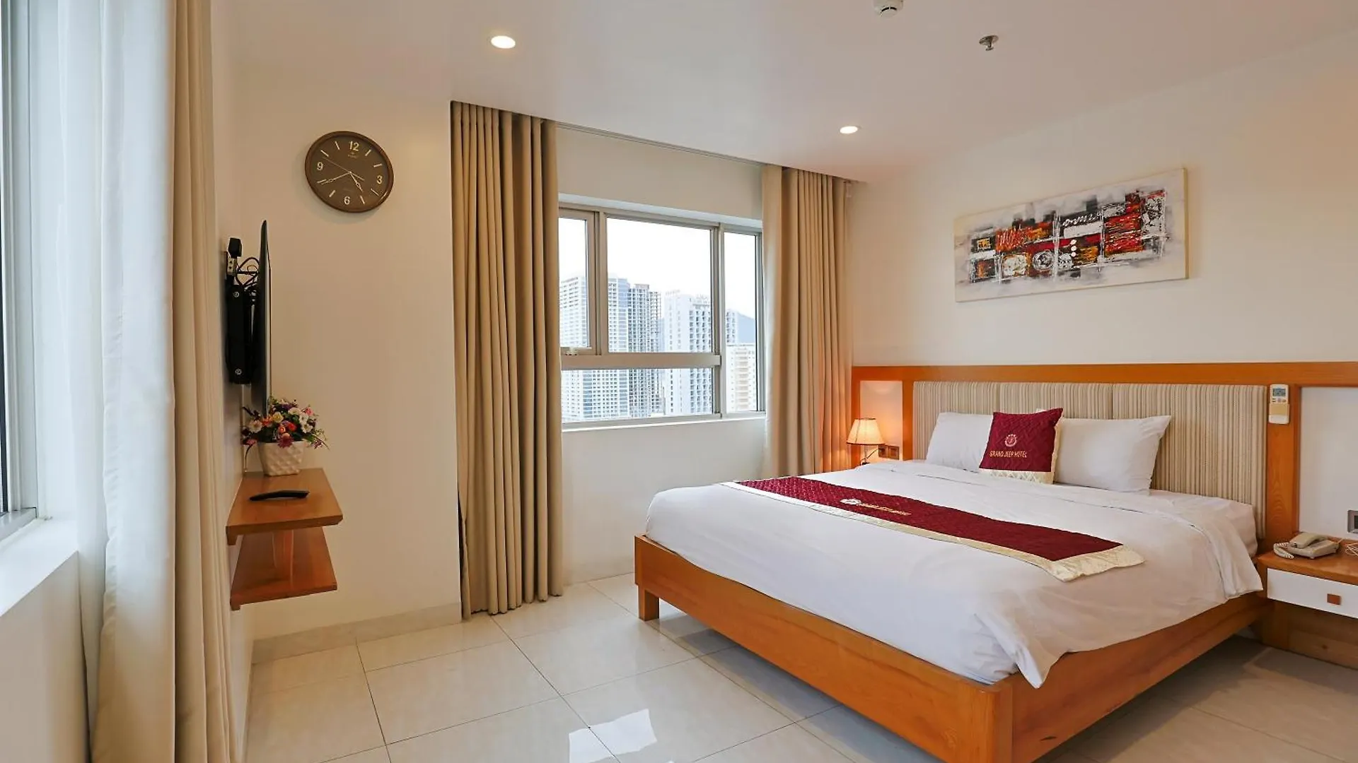 Grand Jeep Hotel Da Nang 3*,
