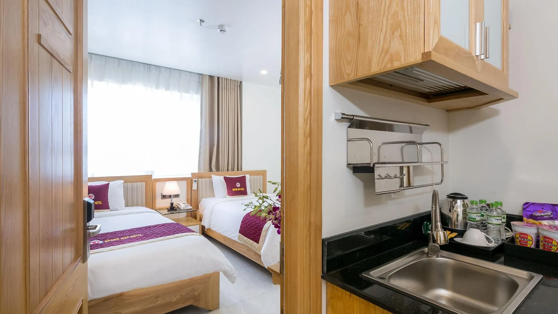 Grand Jeep Hotel Danang