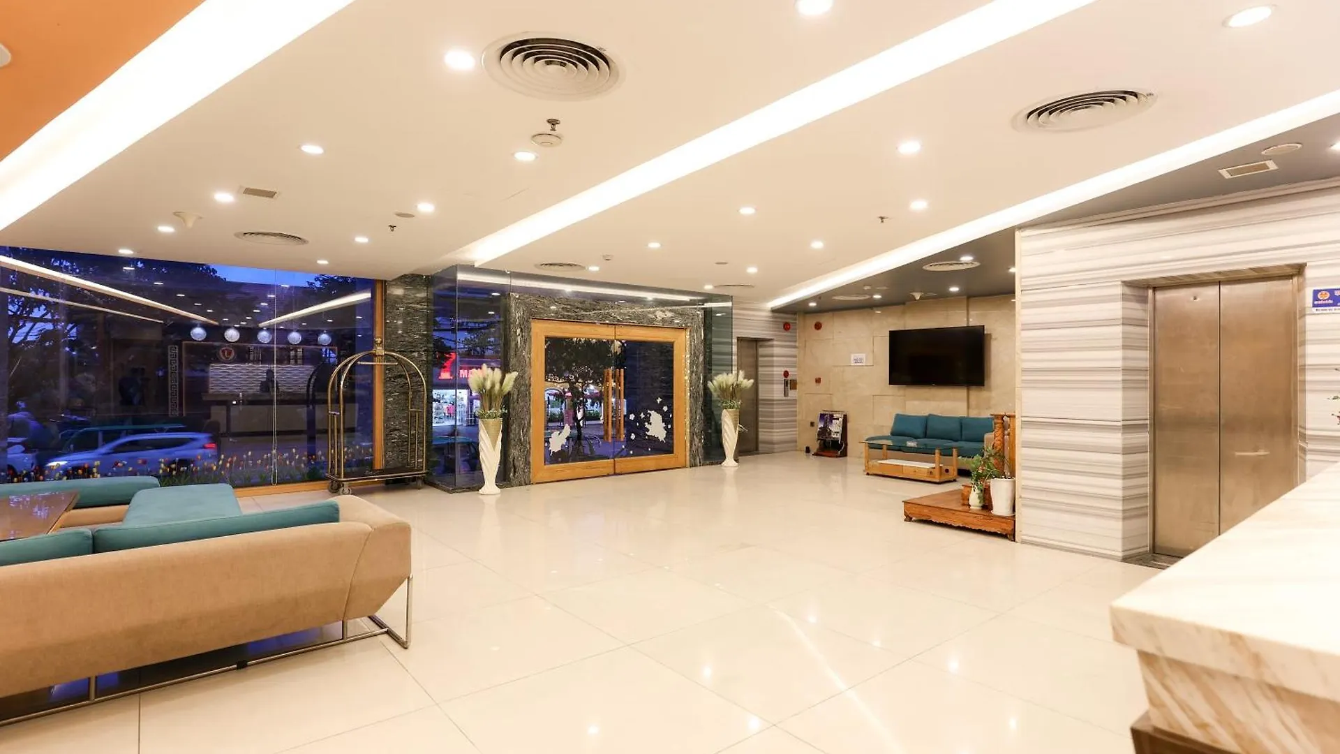 Grand Jeep Hotel Danang Vietnam